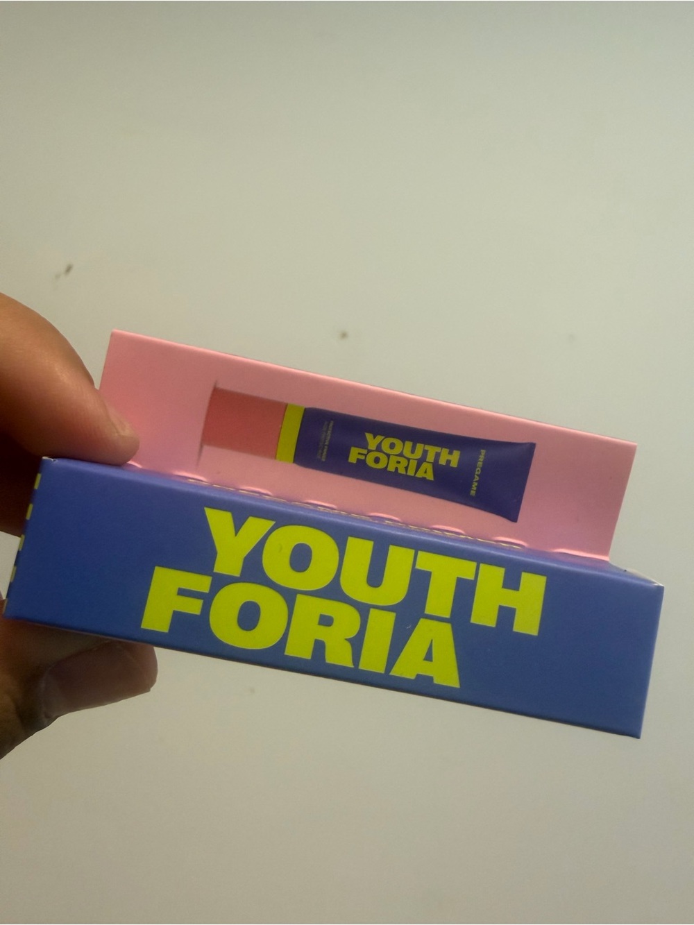 YOUTH FORIA LIPPIE, PACO RABANNE MASCARA, FLORENCE LIP SCRUB&LILLY EYELINER #10
